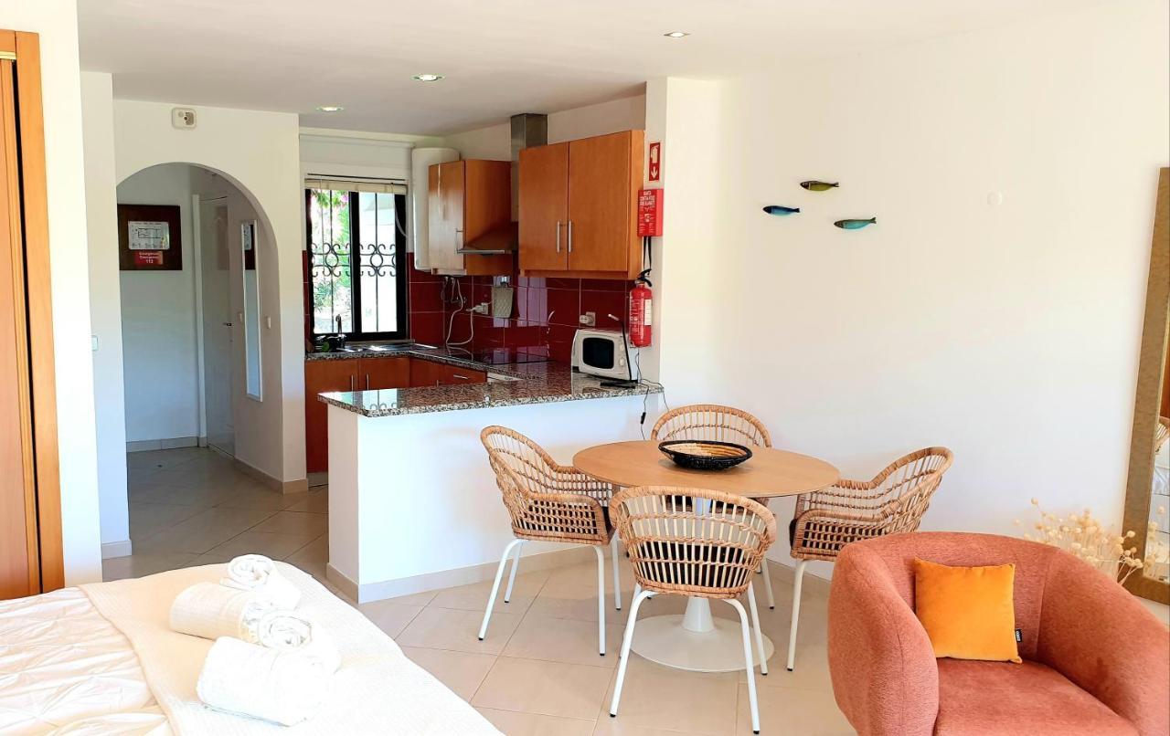 Apartamento Sao Rafael 63 - - Pool - Free Wi-fi - Air Con Albufeira